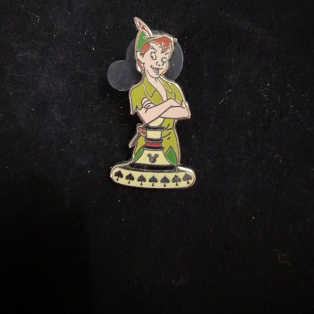 Disney Peter Pan Chess Hidden Mickey Pin 2009 DLR Disneyland Trading